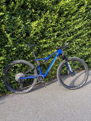 Orbea OIZ M-TEAM AXS